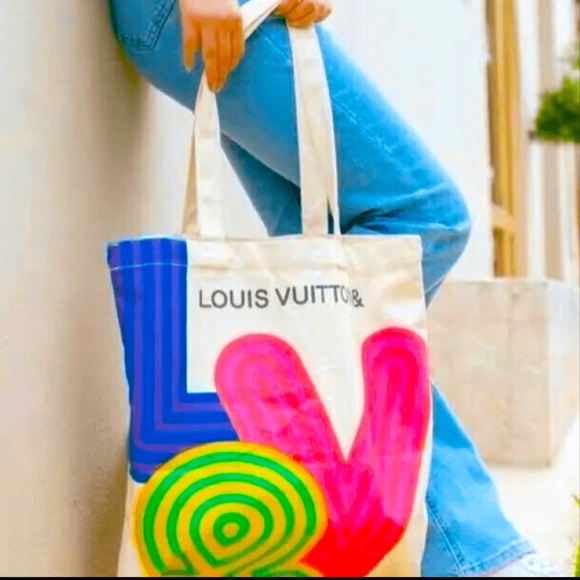 LOUIS VUITTON Limited
Edition Canvas Eco Tote Shinsen
Exhi… - Picture 2 of 10